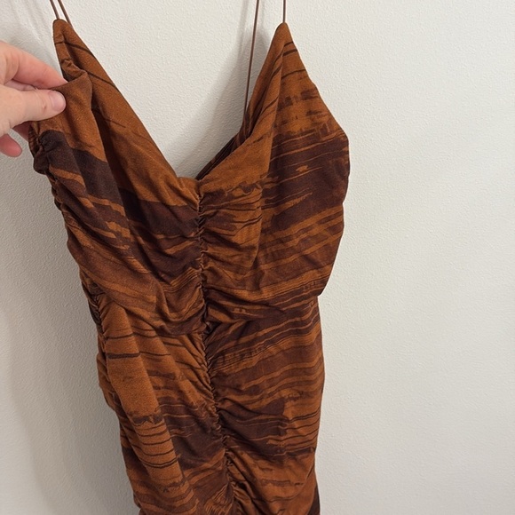 ASOS Design Cami Strappy Ruched Midi Dress - Picture 5 of 9